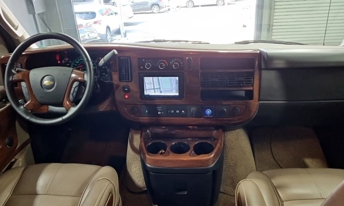 Chevrolet Express Van