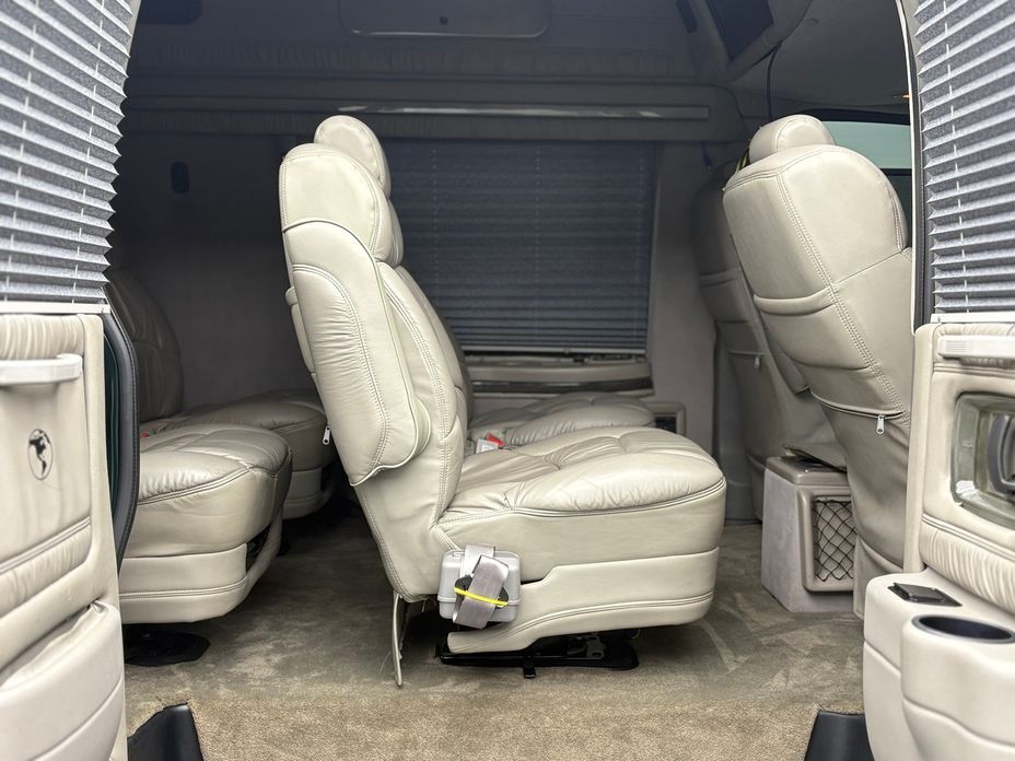 Chevrolet Express Van