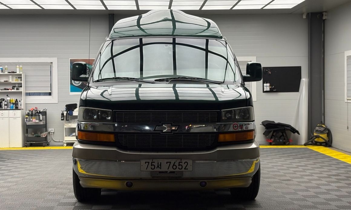 Chevrolet Express Van