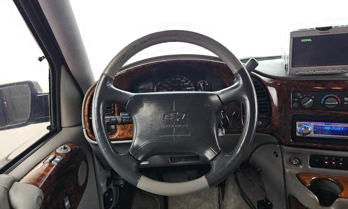 Chevrolet Astro Van