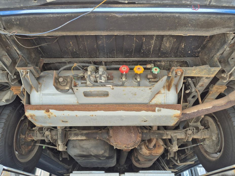 Chevrolet Astro Van