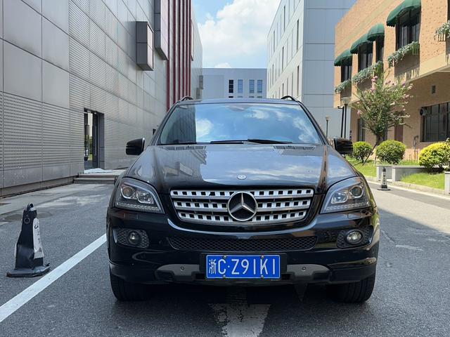 Mercedes-Benz Mercedes-Benz M-Class