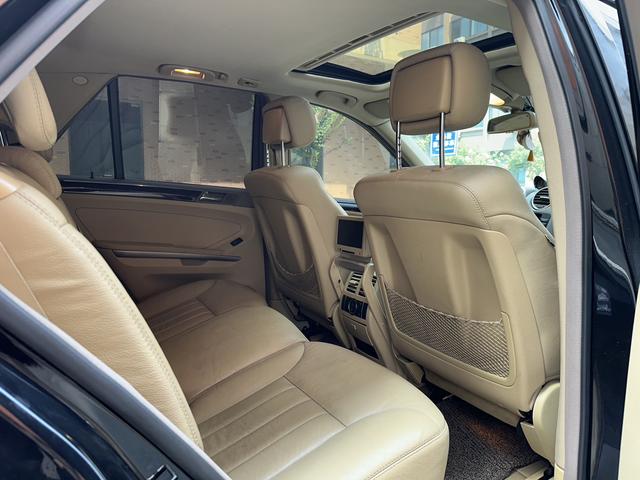 Mercedes-Benz Mercedes-Benz M-Class