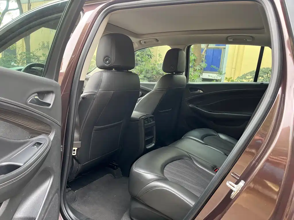 Buick Envision Plus