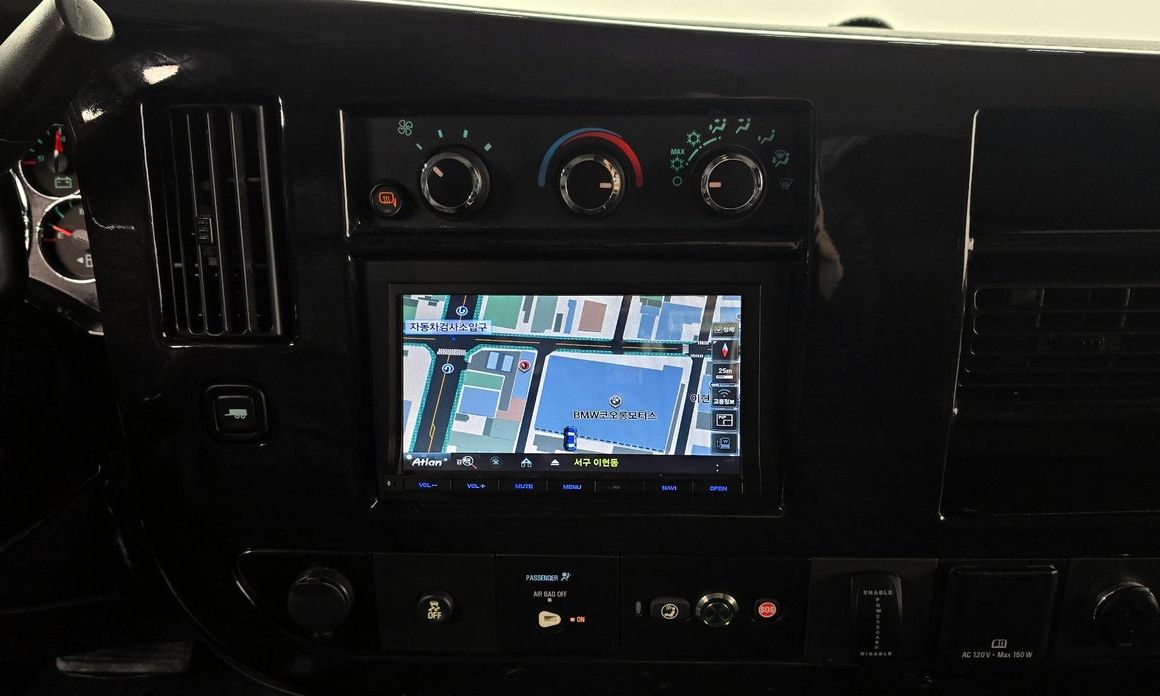 Chevrolet Express Van