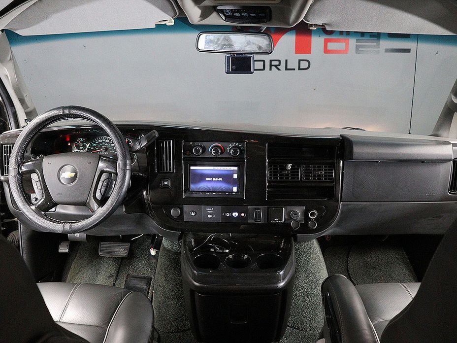 Chevrolet Express Van