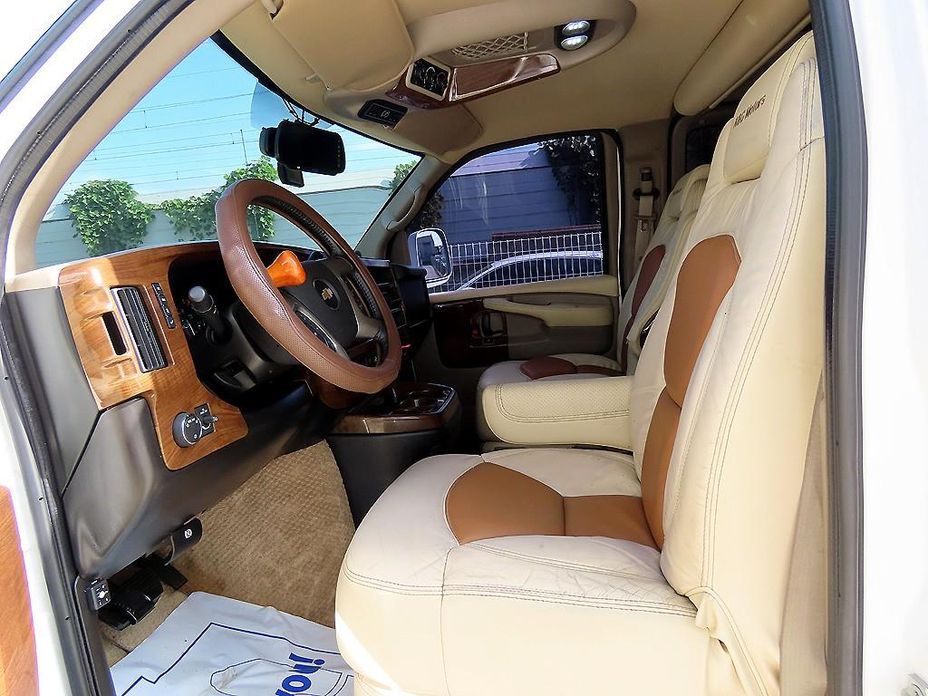Chevrolet Express Van