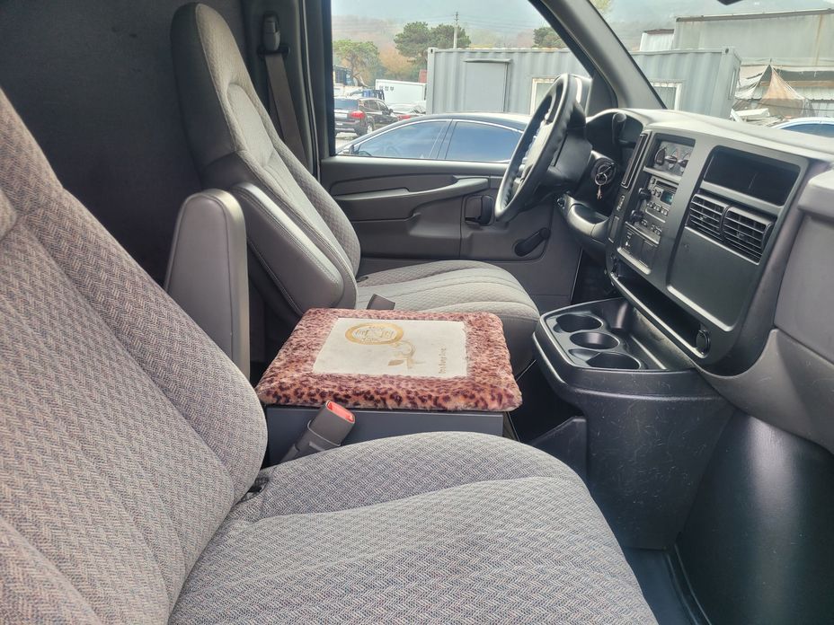 Chevrolet Express Van