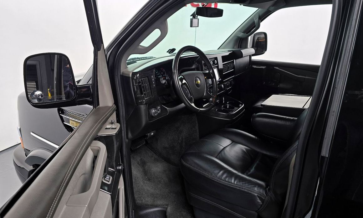 Chevrolet Express Van
