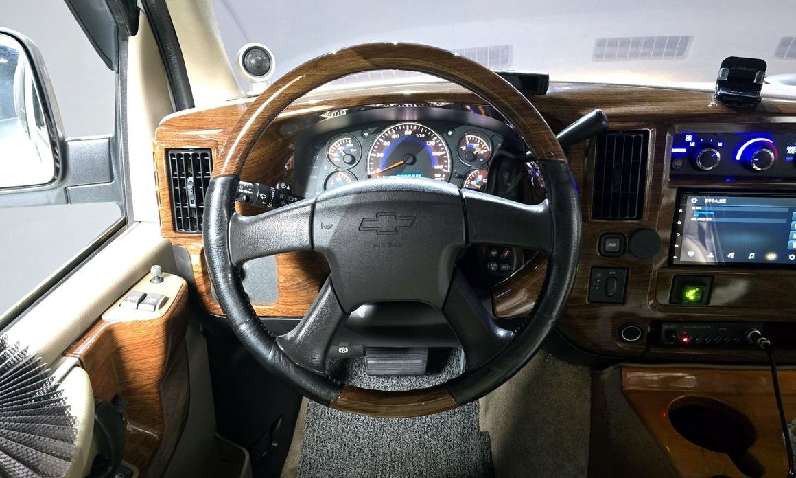 Chevrolet Express Van
