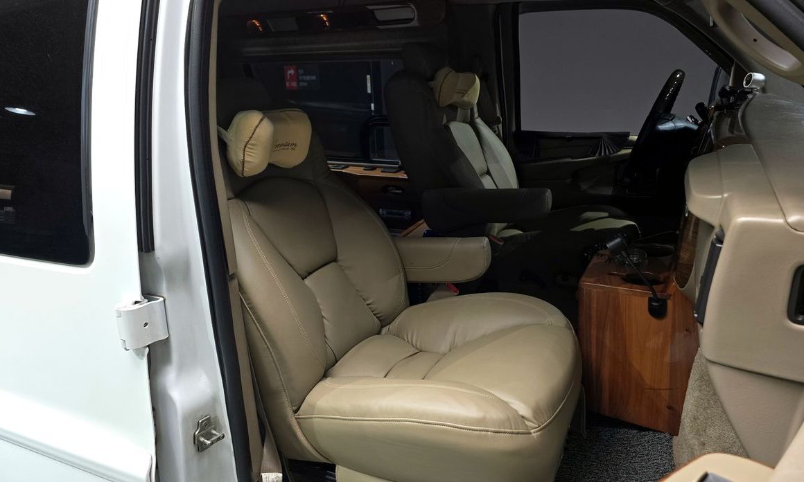 Chevrolet Express Van