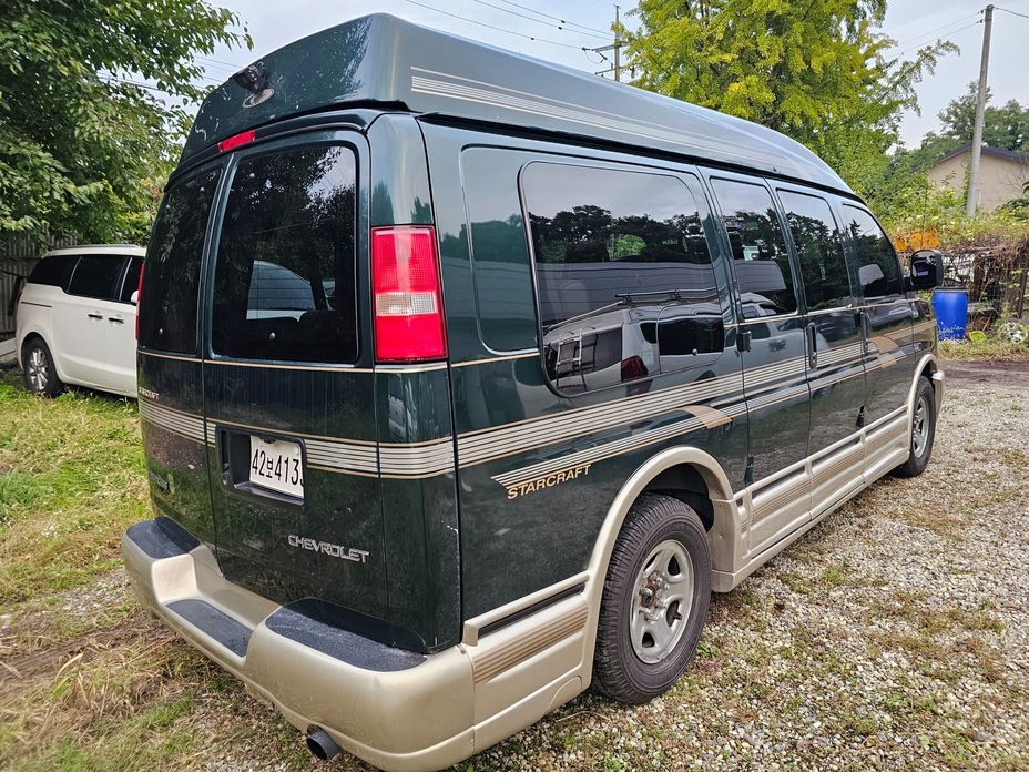 Chevrolet Chevy Van
