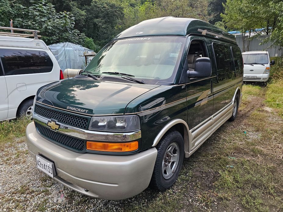 Chevrolet Chevy Van