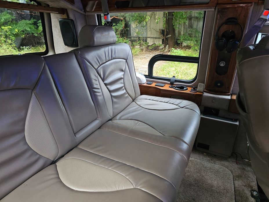 Chevrolet Chevy Van