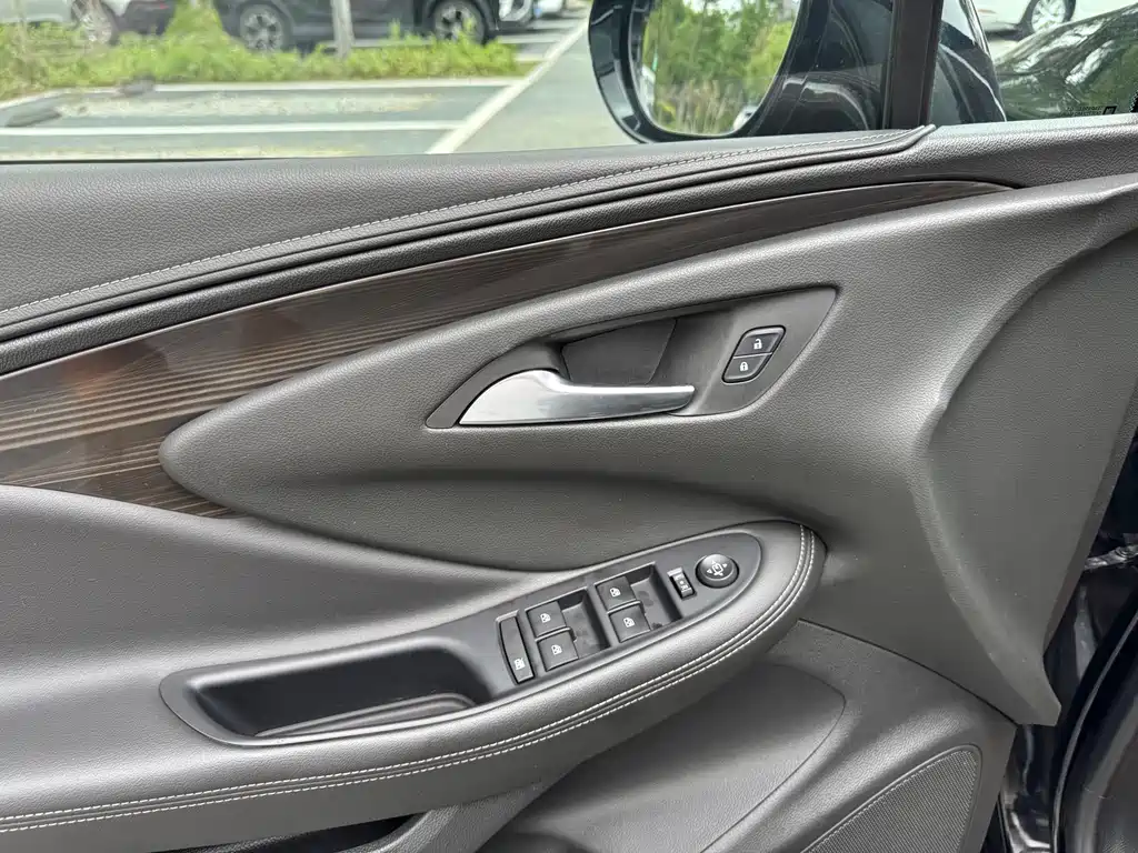 Buick Envision Plus