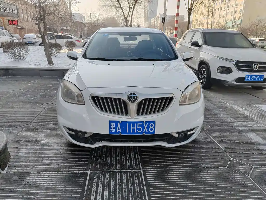 Zhonghua H330