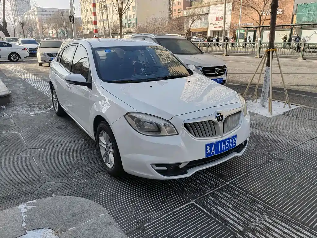 Zhonghua H330