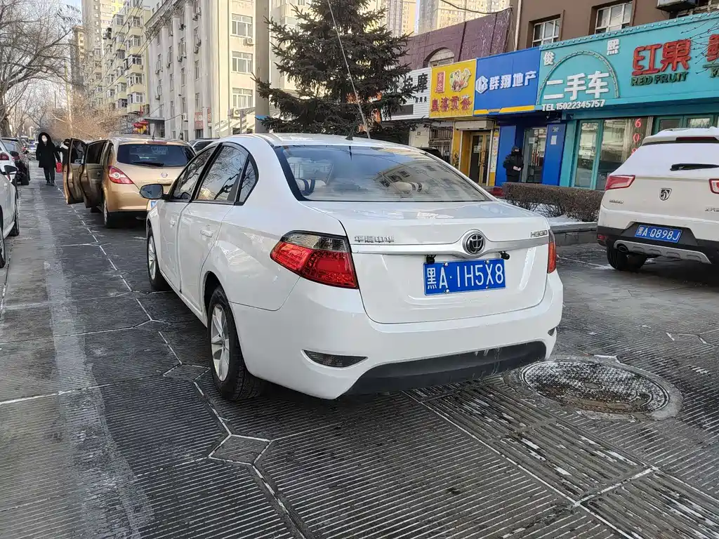 Zhonghua H330