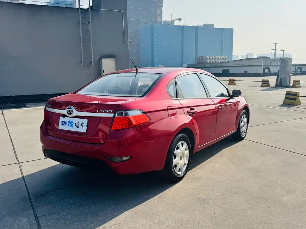 Zhonghua H330