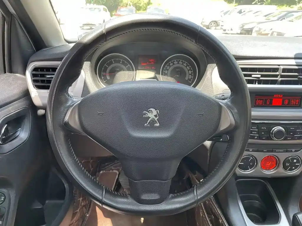 Peugeot 301