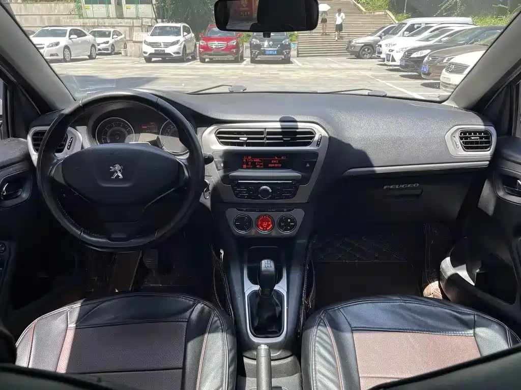 Peugeot 301