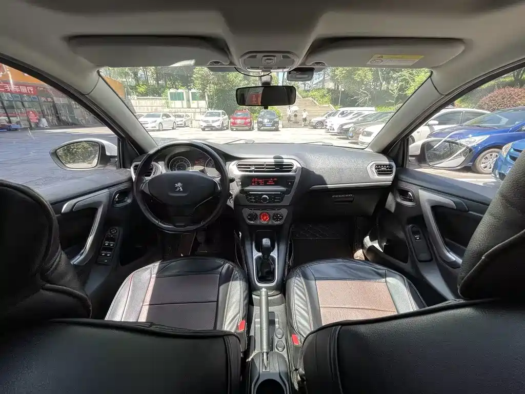 Peugeot 301