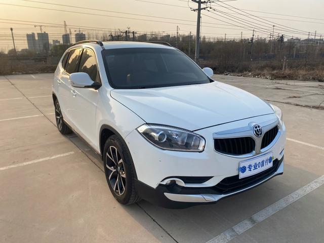 Zhonghua Brilliance V5