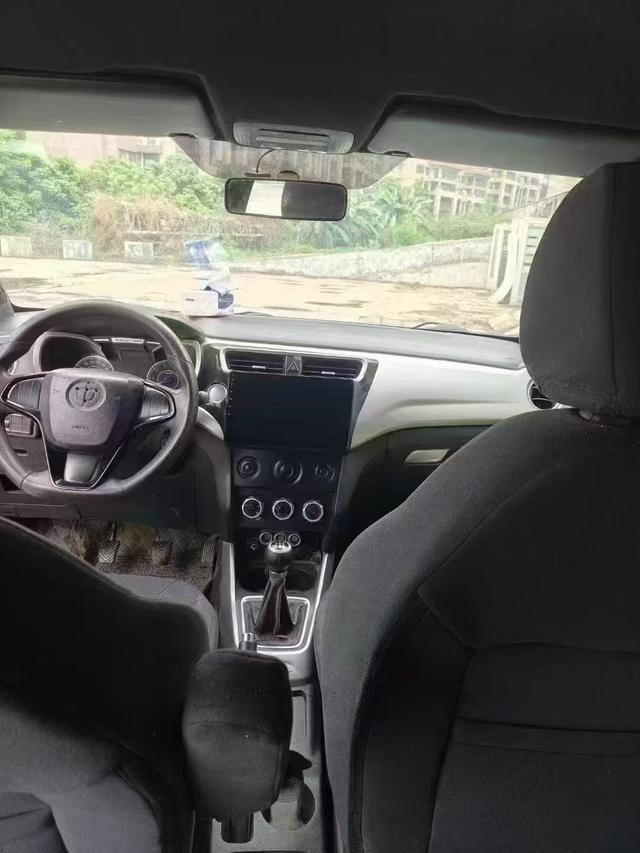 Zhonghua Brilliance V3