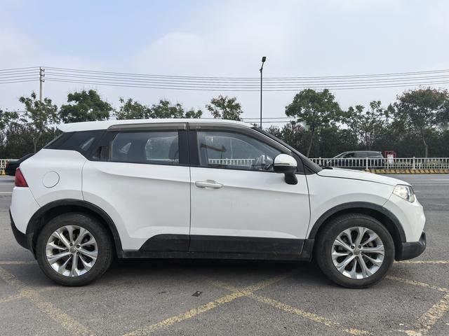 Zhonghua Brilliance V3