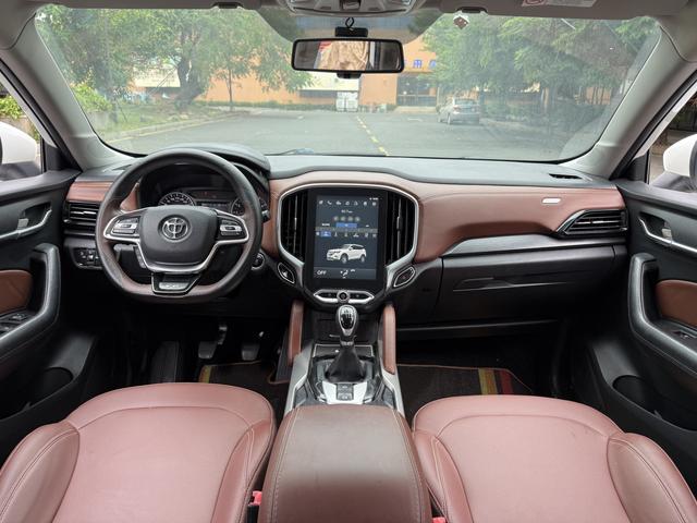 Zhonghua Brilliance V6