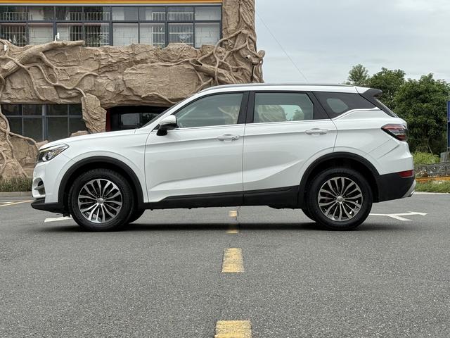 Zhonghua Brilliance V6