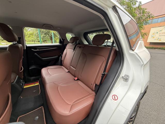 Zhonghua Brilliance V6