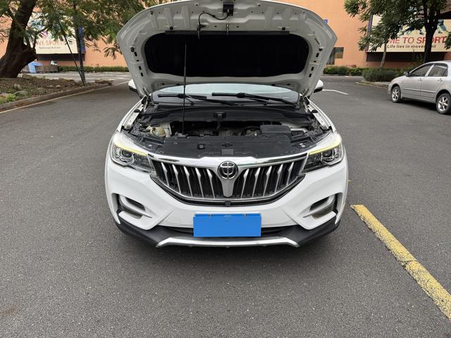Zhonghua Brilliance V6