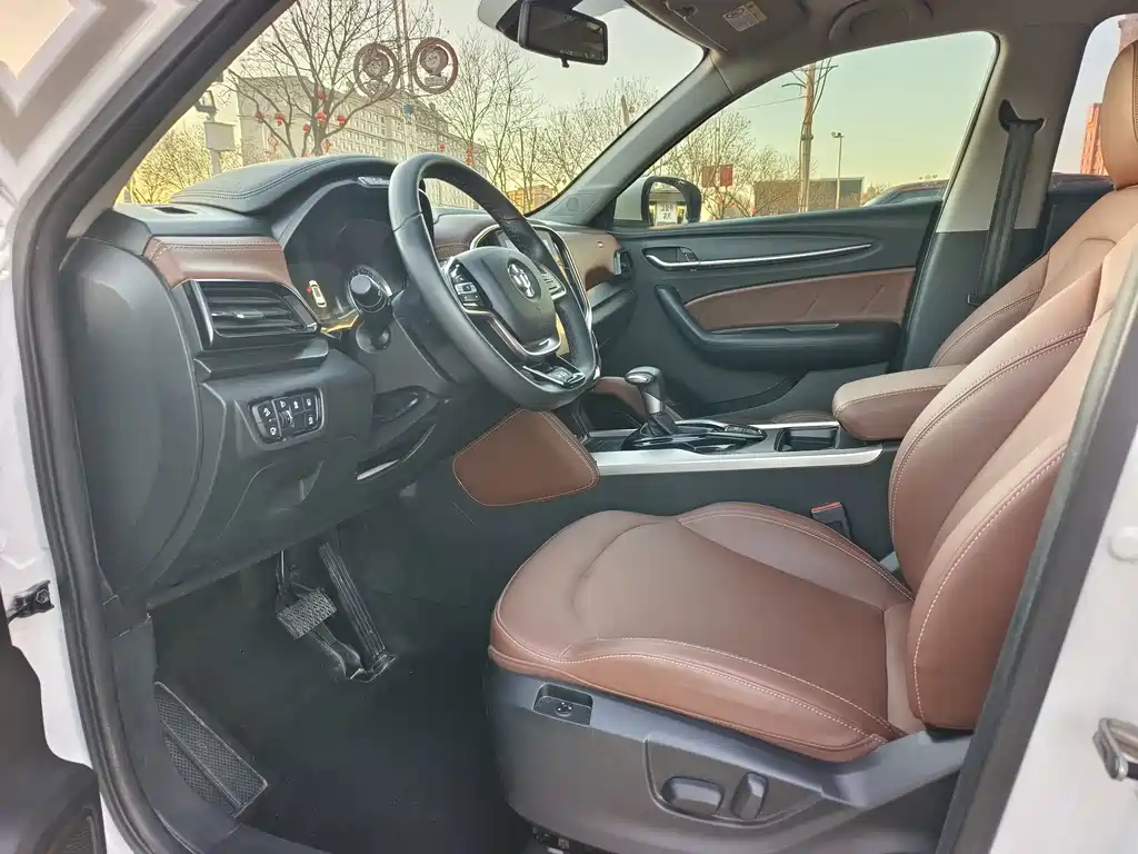 Zhonghua V6