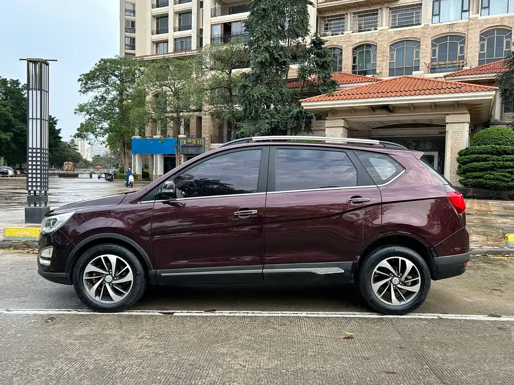 Baojun 560