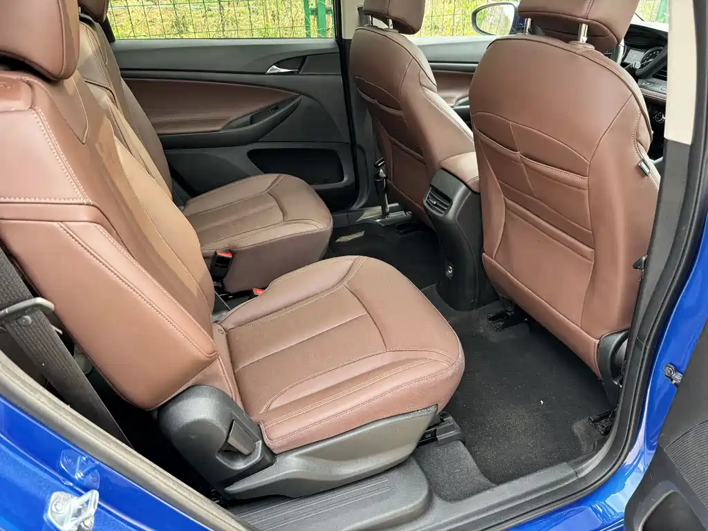 Buick GL6