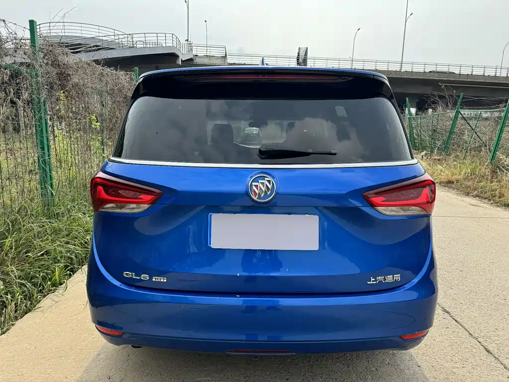 Buick GL6