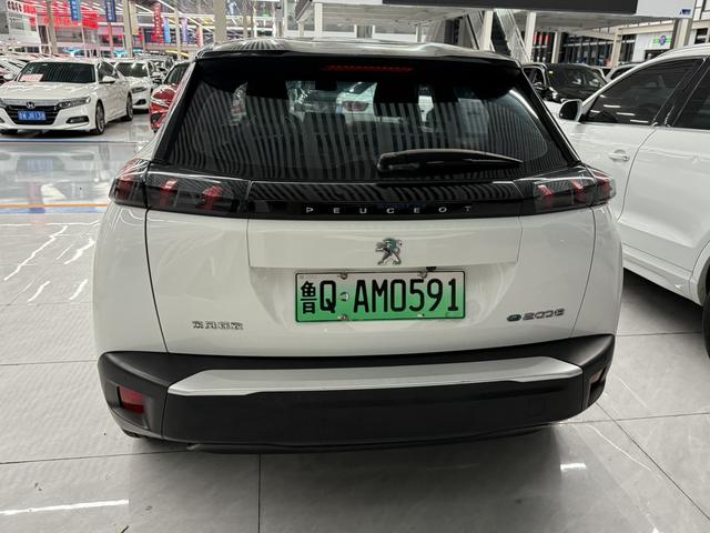 Peugeot Peugeot e-2008