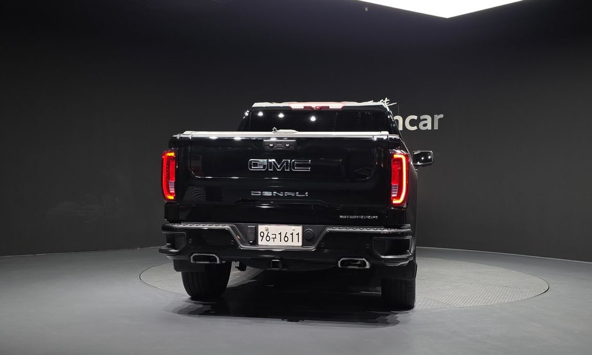 GMC Sierra