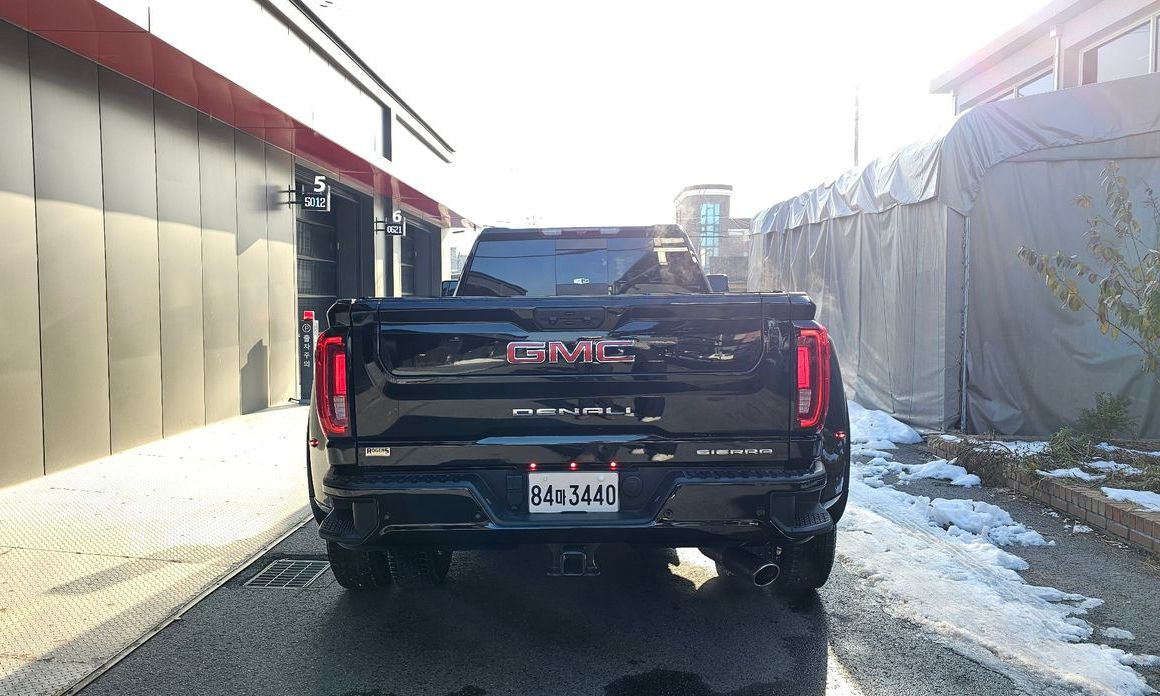 GMC Sierra