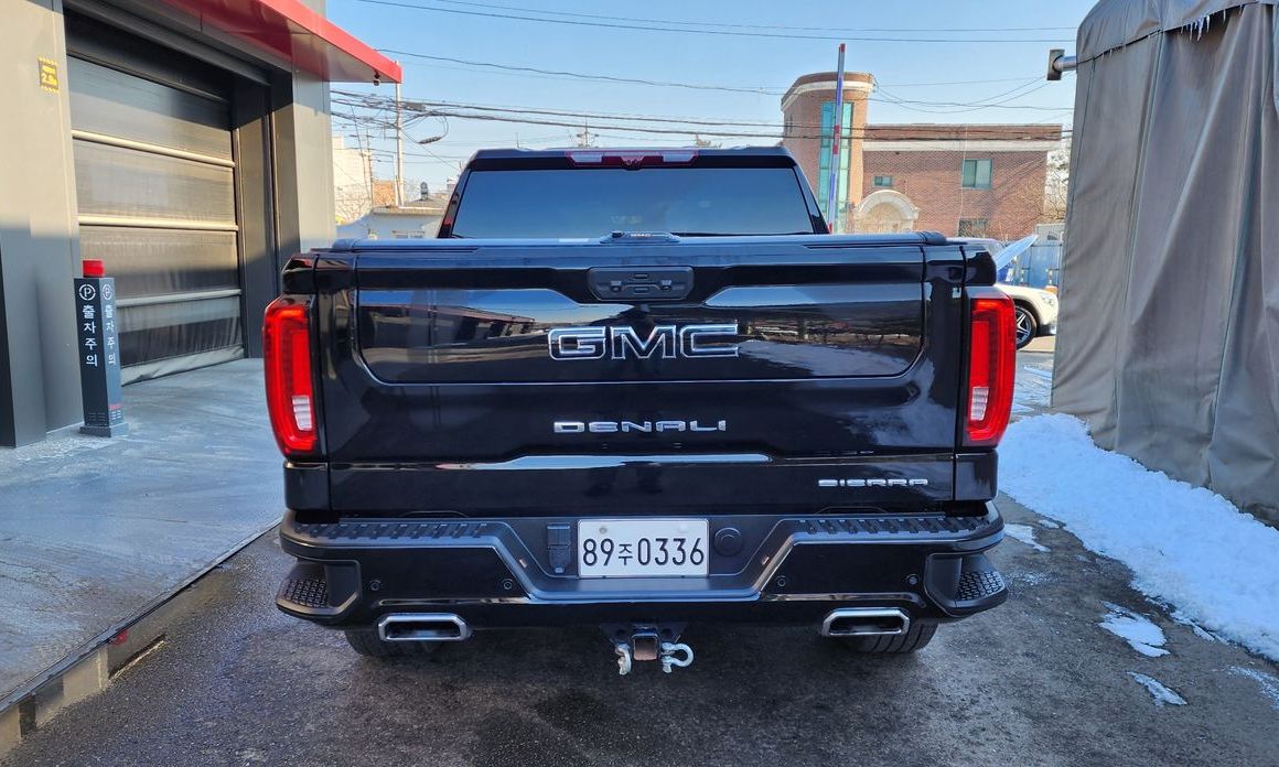 GMC Sierra
