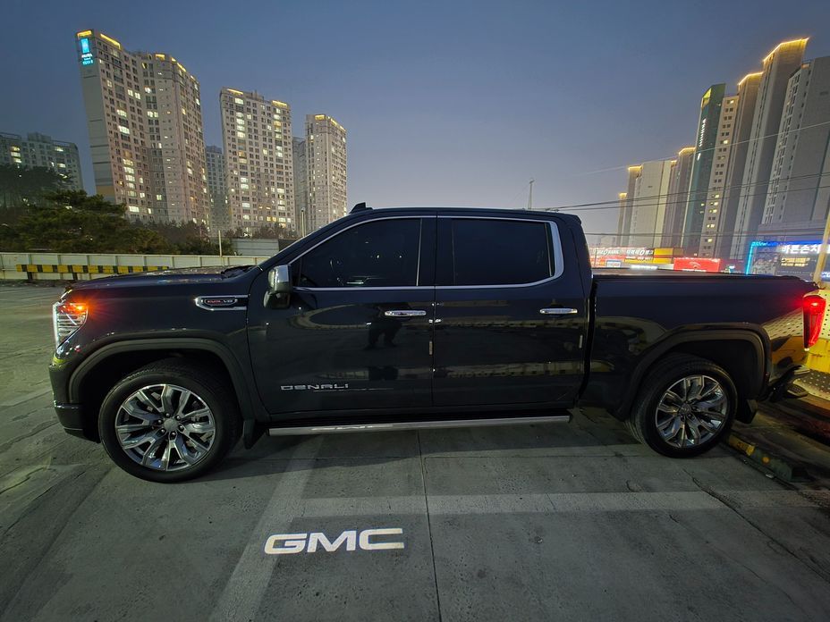 GMC Sierra