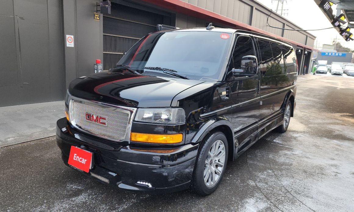 GMC Savana