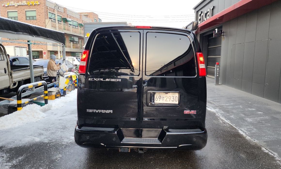 GMC Savana