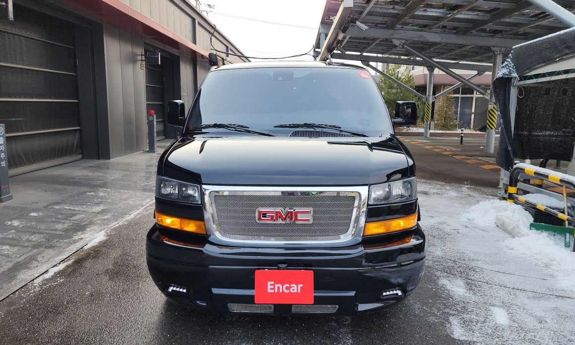 GMC Savana
