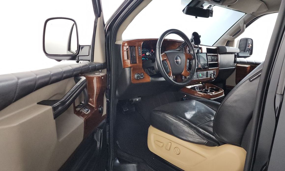 GMC Savana