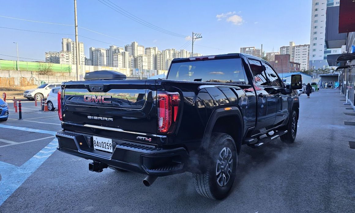 GMC Sierra