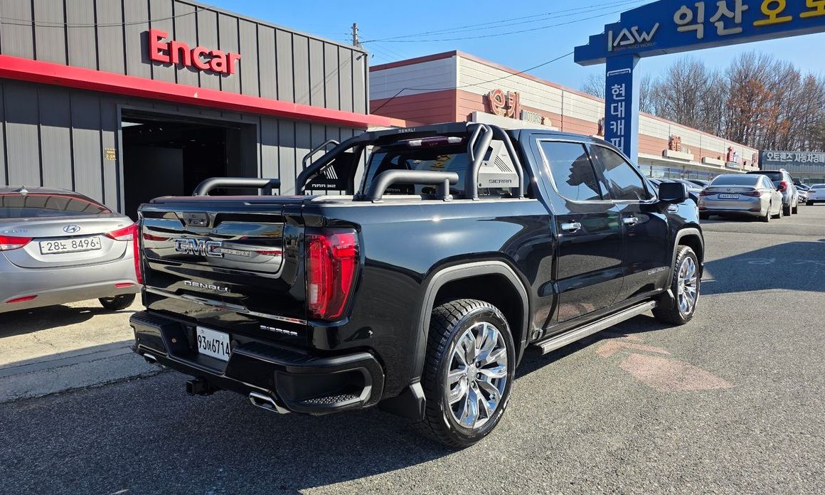 GMC Sierra