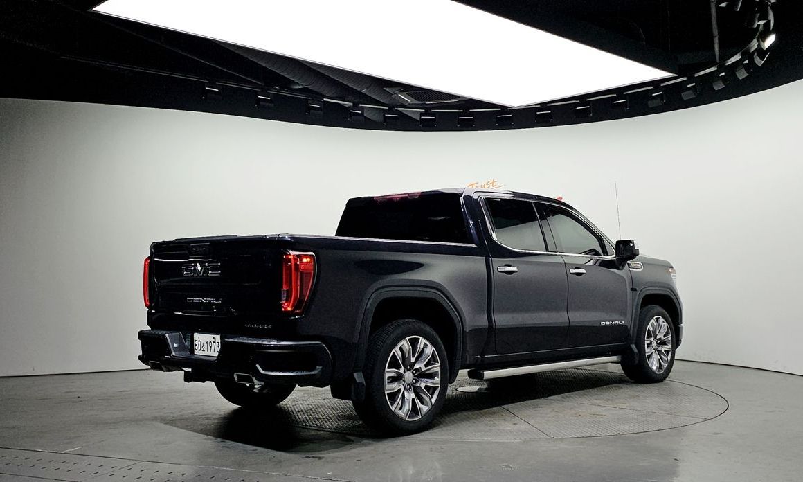 GMC Sierra