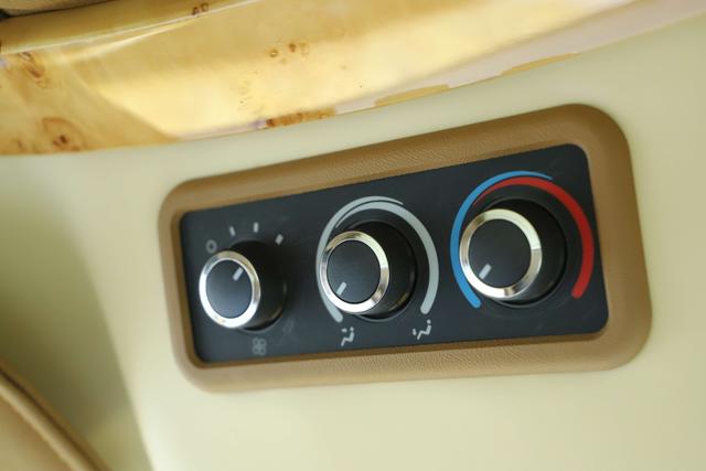 GMC Savana